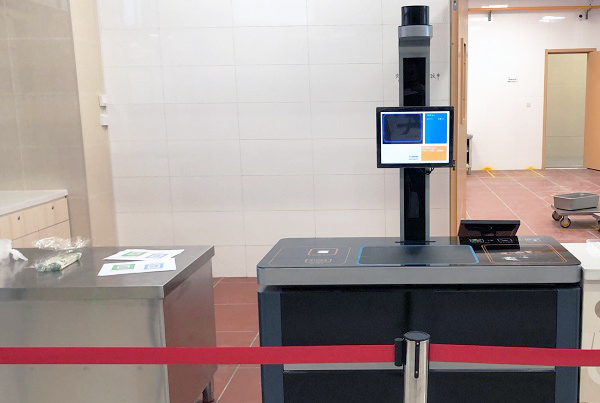 食堂刷卡消費out了 ，智慧食堂刷臉結算臺降本提效